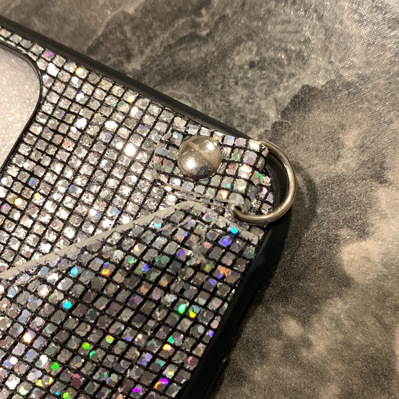 IPhone Purse with chain strap for iPhone 11 or iPhone XR - Picture 5 of 8